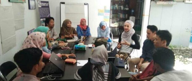 Sharing Informasi bersama balawyn jones-1